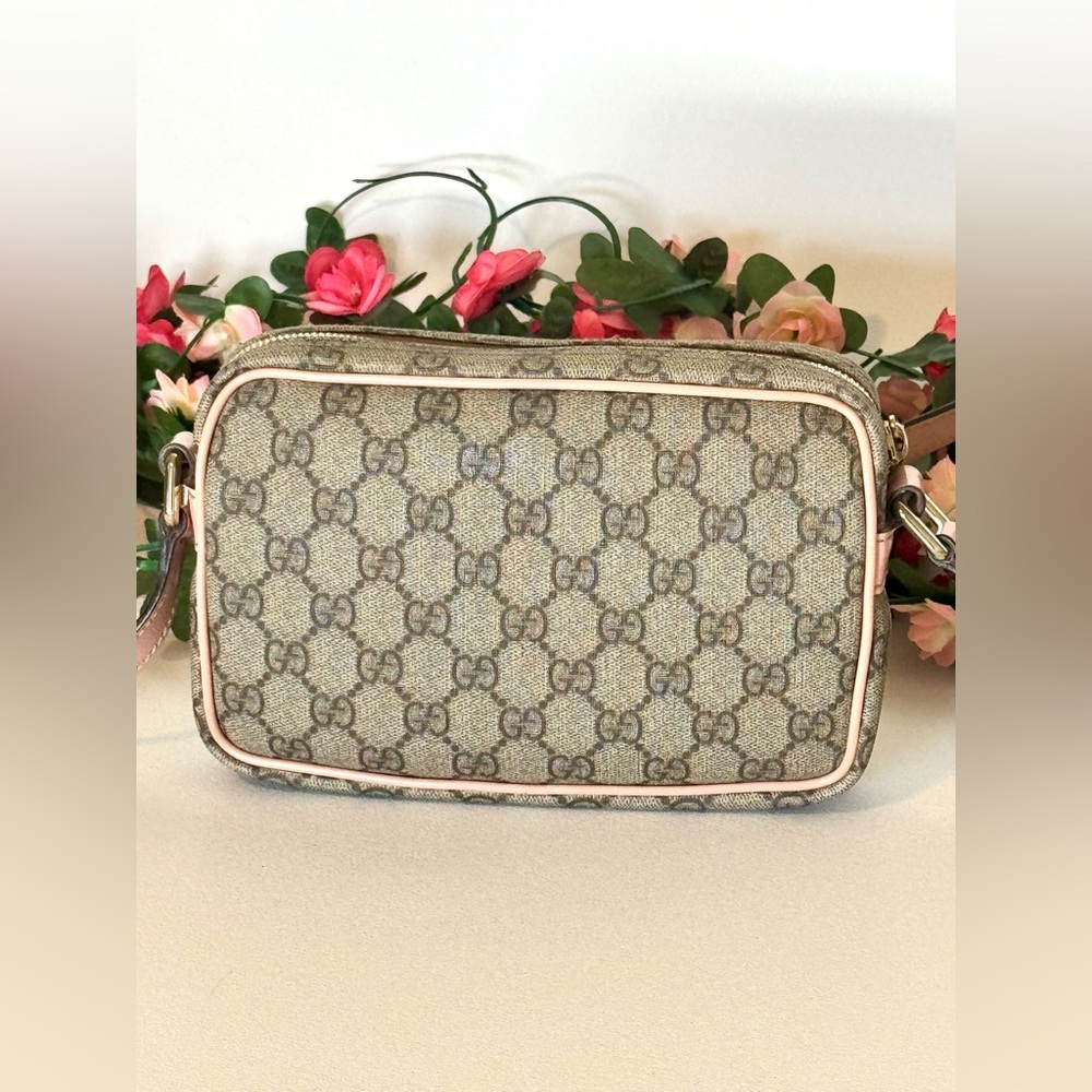 Stunning Gucci GG Supreme Canvas Crossbody Camera Bag Beige Pink - Picture 3 of 16